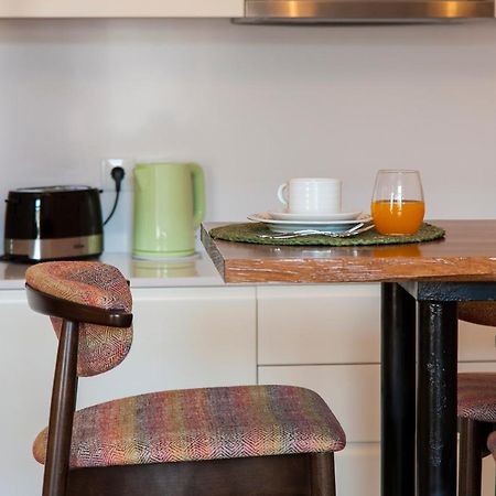 Joivy Sublime 2Br Apt On Restauradores Square Nearby Rossio Station Lisboa المظهر الخارجي الصورة