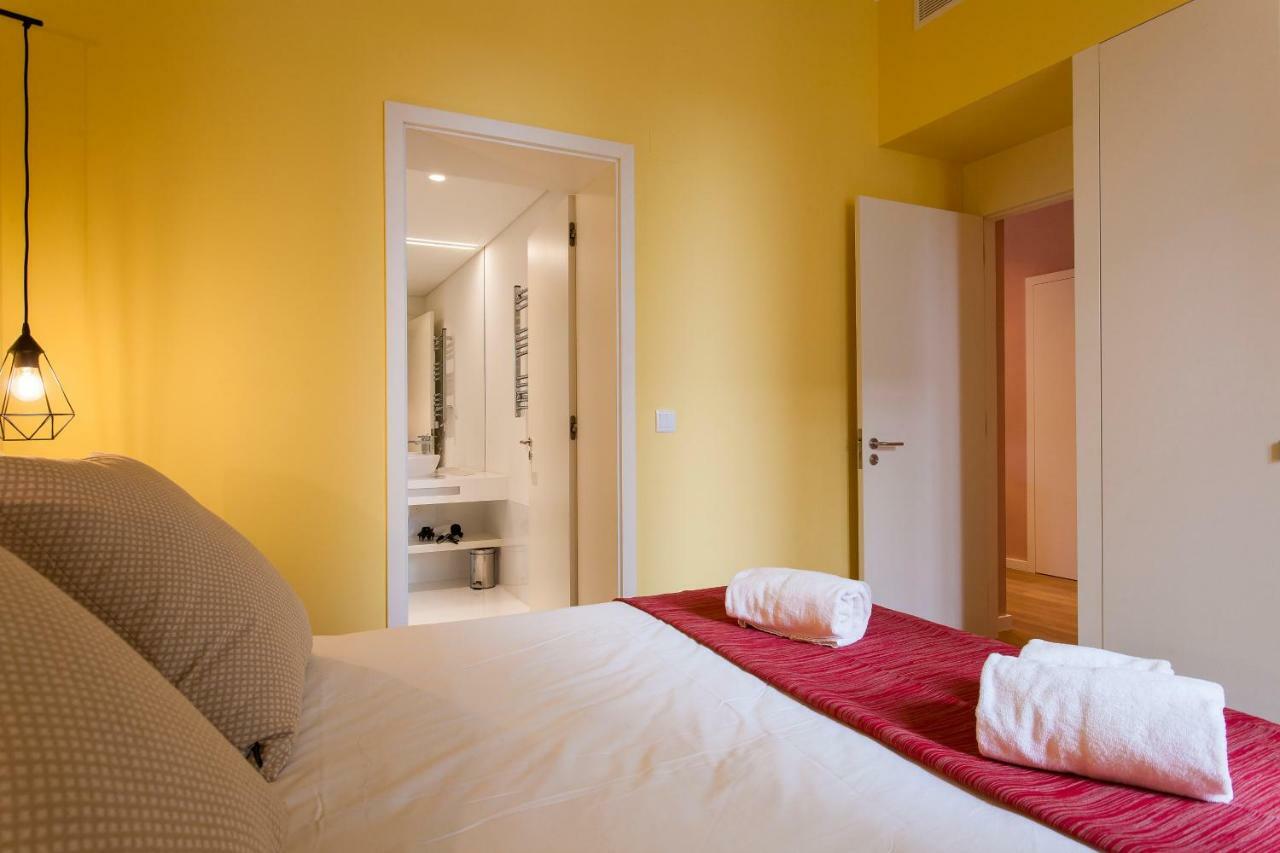 Joivy Sublime 2Br Apt On Restauradores Square Nearby Rossio Station Lisboa المظهر الخارجي الصورة