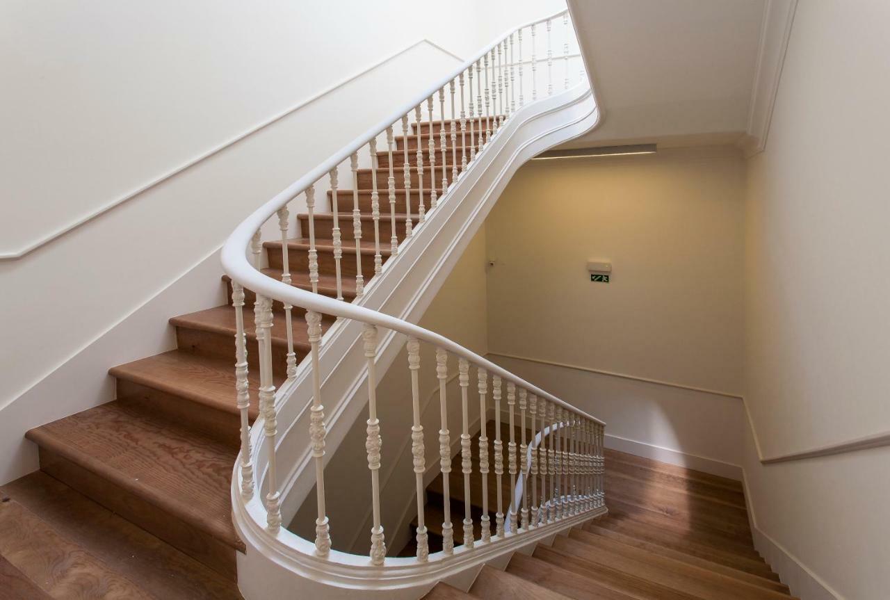 Joivy Sublime 2Br Apt On Restauradores Square Nearby Rossio Station Lisboa المظهر الخارجي الصورة