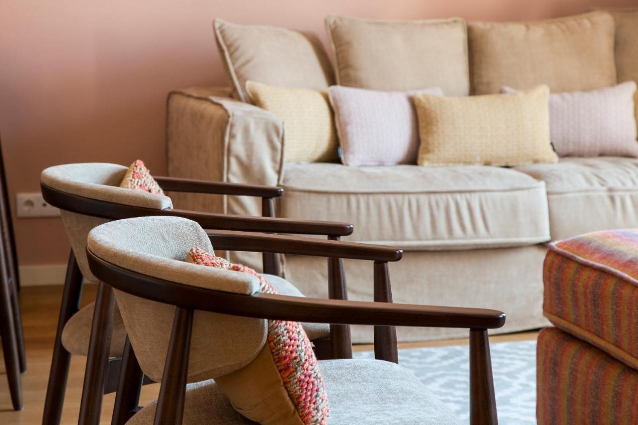 Joivy Sublime 2Br Apt On Restauradores Square Nearby Rossio Station Lisboa المظهر الخارجي الصورة